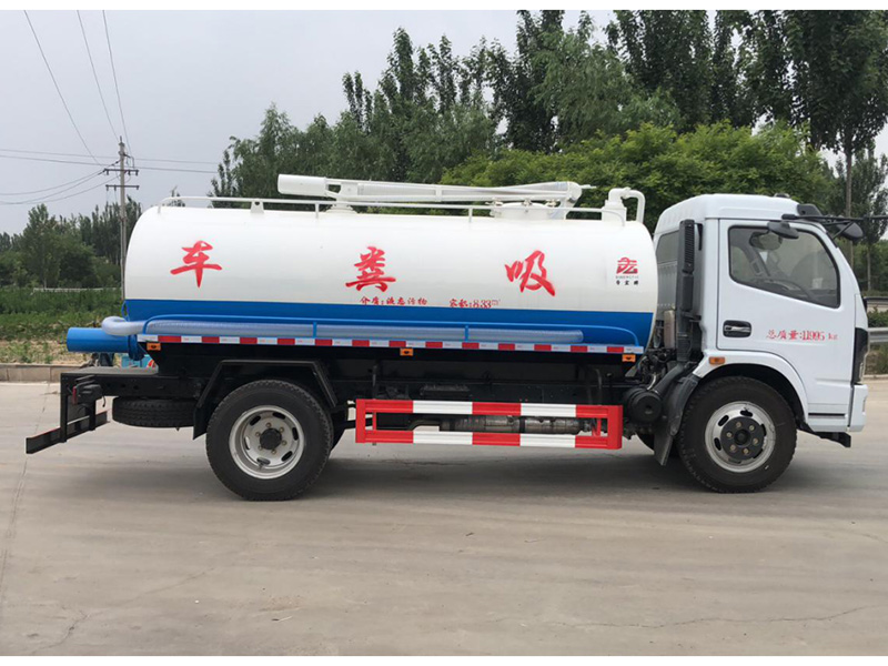 淺談小型吸糞車(chē)罐體日常清洗注意事項