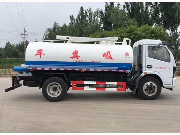 淺談小型吸糞車(chē)罐體日常清洗注意事項