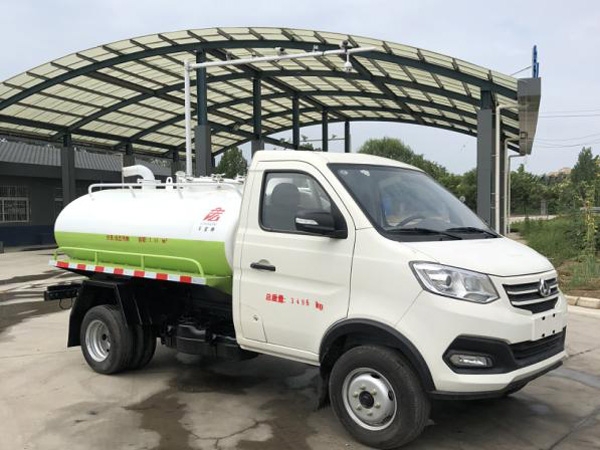 長安汽油吸糞車