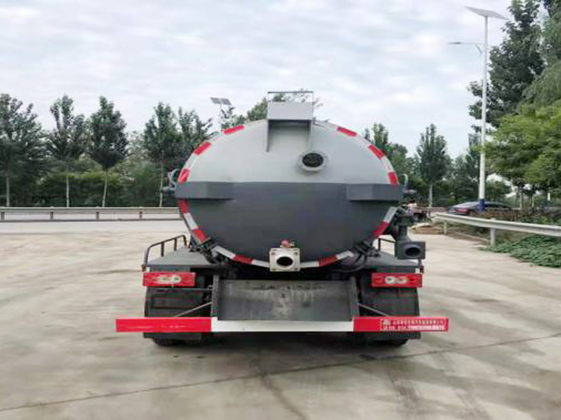 帝宏牌YTH5073GXW6BJ型吸污車(chē)